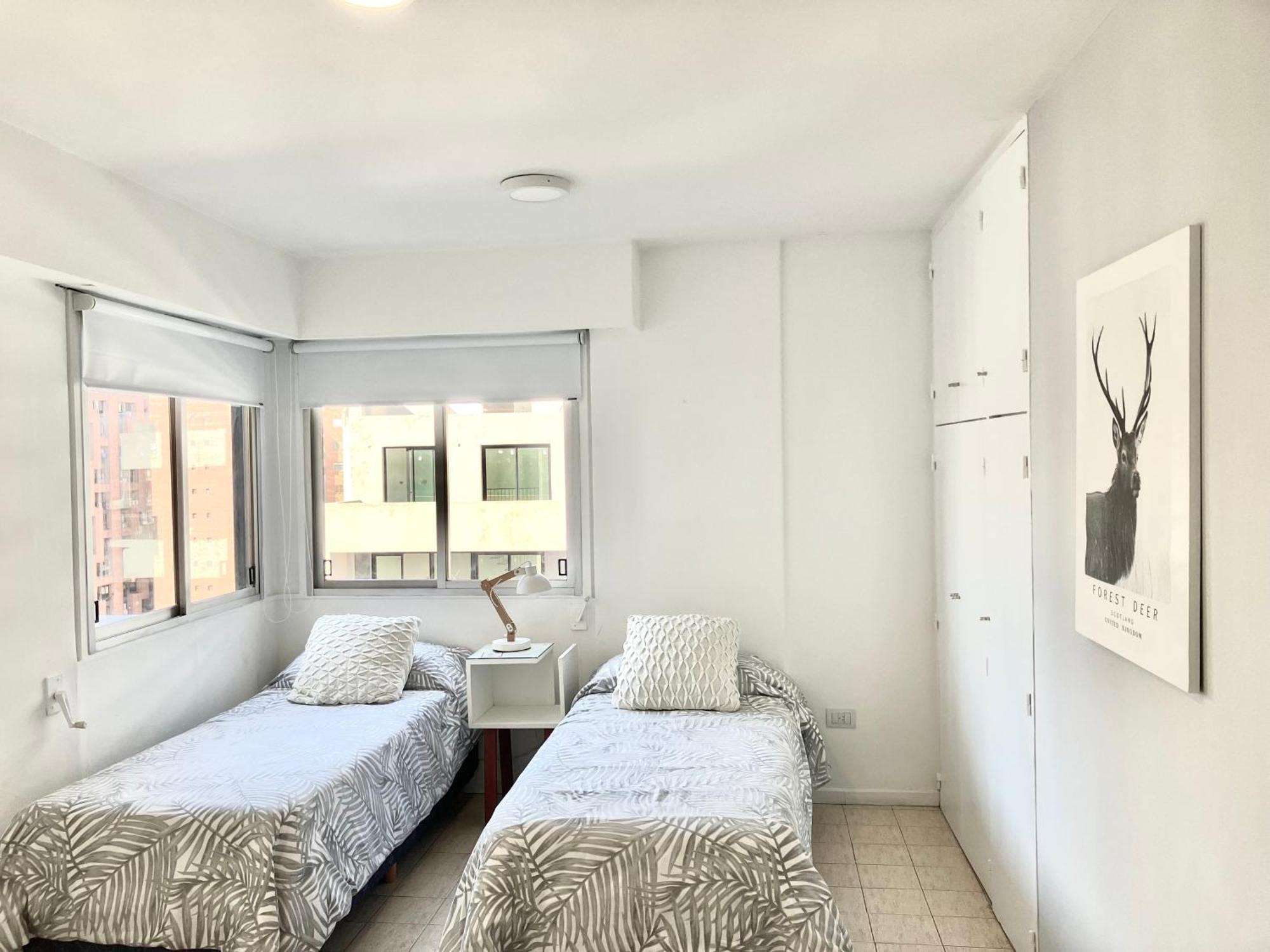 코르도바 2 Dorm Sobre Av Hipolito Yrigoyen 아파트 외부 사진